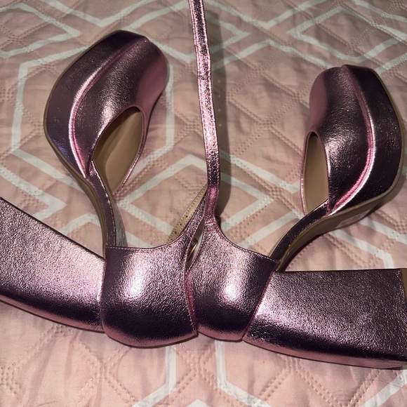 Platform heels 👠 brand new ! No box 📦 - Picture 3 of 4